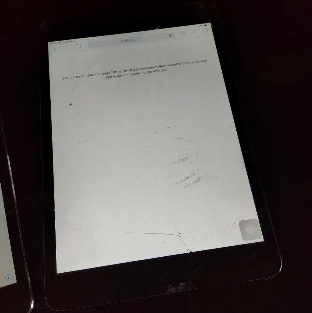 Used Apple iPad Minis In Working Condition Both With Issues Models A1489 & A1432